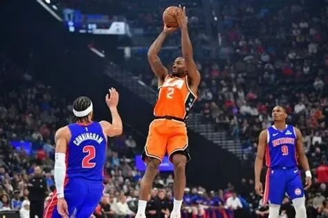 莱纳德生涯最佳55分：碾压与空间？